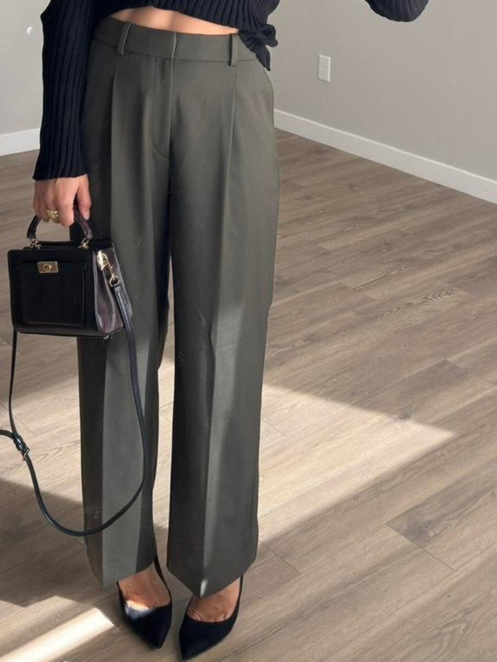 Uniqlo XL Wide Leg Work Pants Stretchy Olive Comfy Preppy Office Pleated
